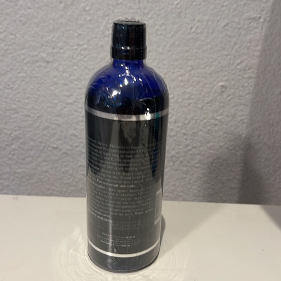 Peter Thomas Roth Retinol Fusion Pm Night Serum - Picture 2 of 4